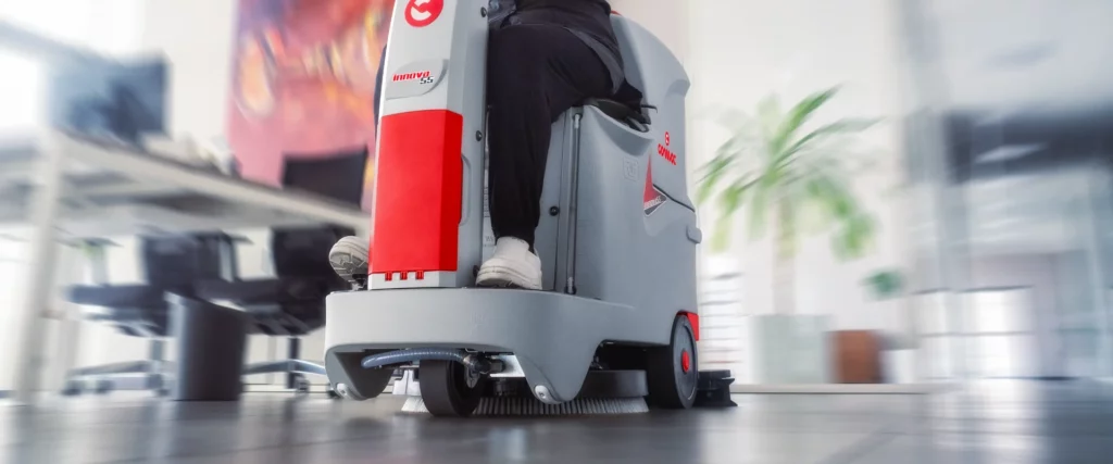 اسکرابر innova 55 سرنشین دار comac ایتالیا