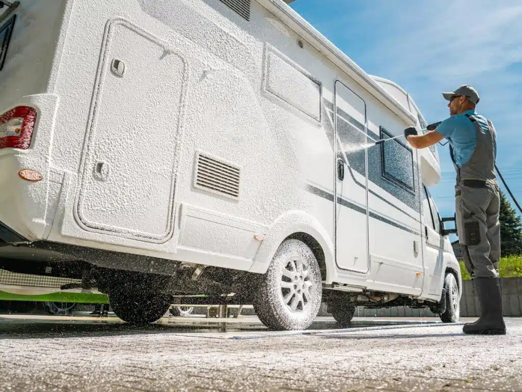 بهترین نازل برای شستن کمپر RV