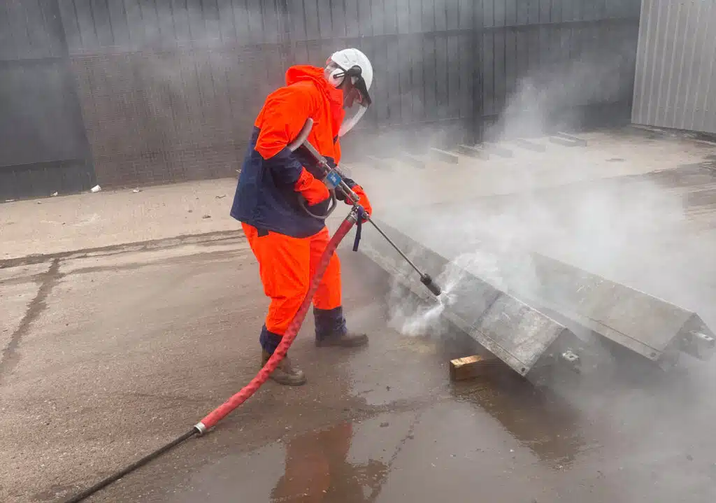 واترجت واتر بلاست