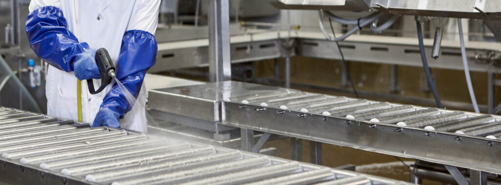 نظافت خط تولید نان و کیک 