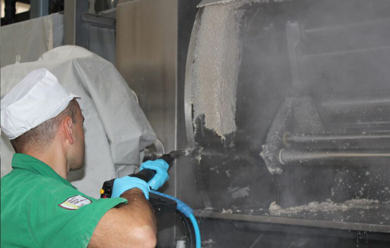 نظافت دستگاه پخت نان و کیک