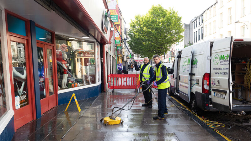 آیا استفاده از واترجت برای کف‌پوش چوب‌پنبه‌ای مناسب است؟