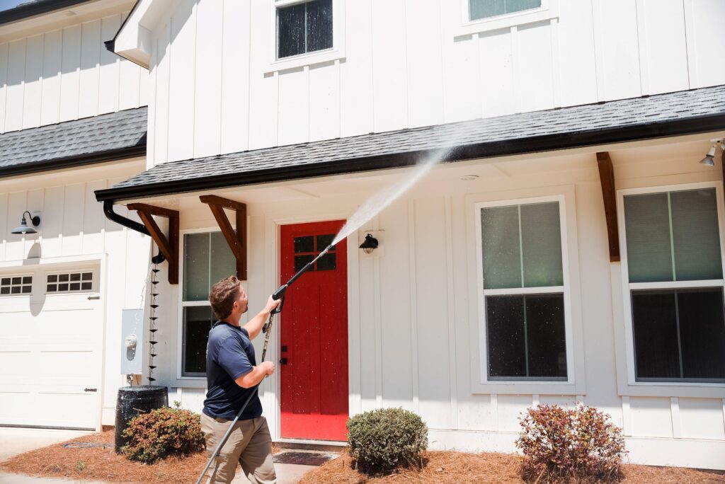 تکنیک‌های شستشوی ملایم برای سطوح حساس با واترجت