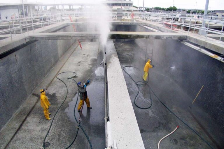 نظافت میادین نفتی