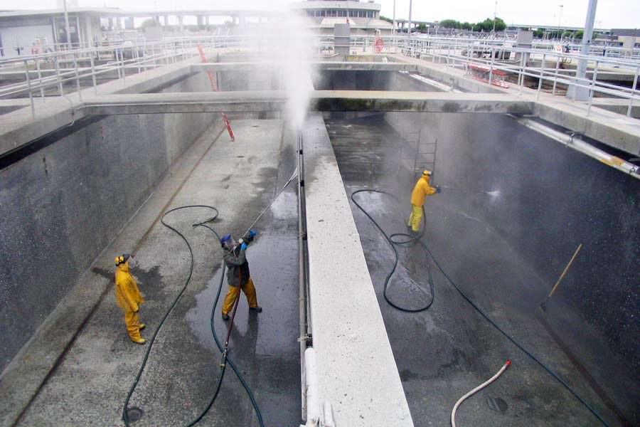 نظافت میادین نفتی